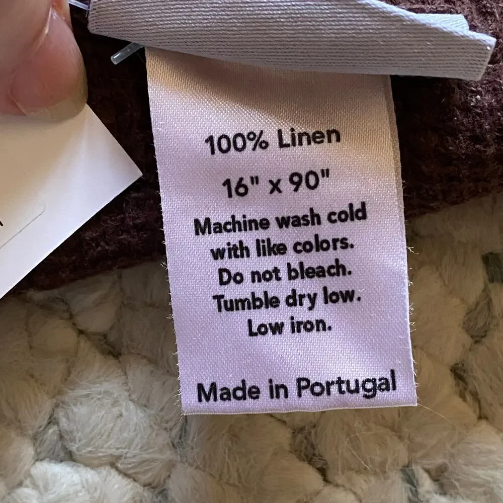 Parachute LINEN Waffle Table Runner Cabernet NWT! New Tags OS 16